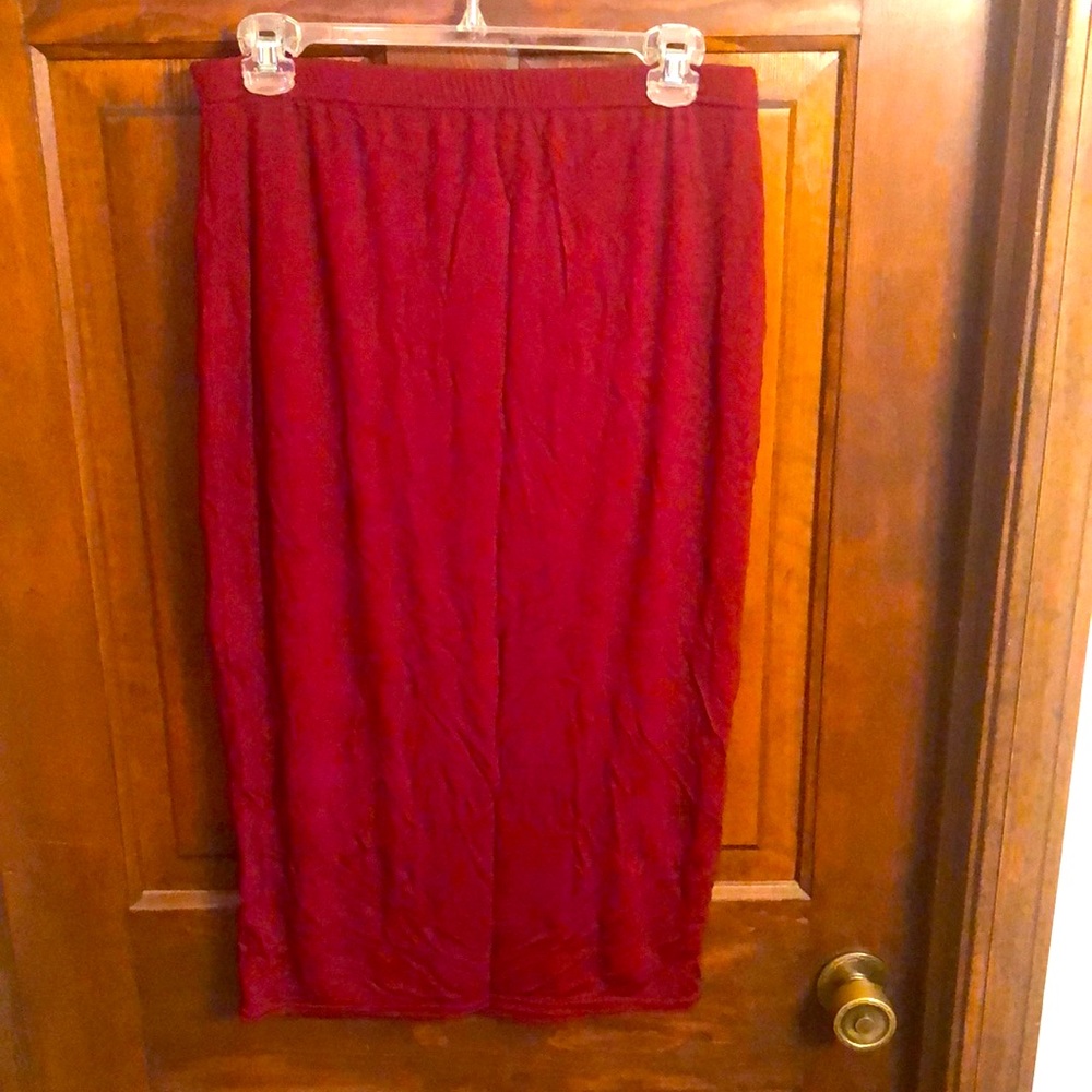 BooHoo plus size midi tube skirt in shade wine